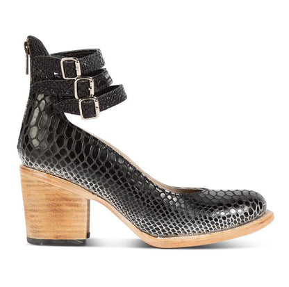 Women's sandals with strap detail and open-back design