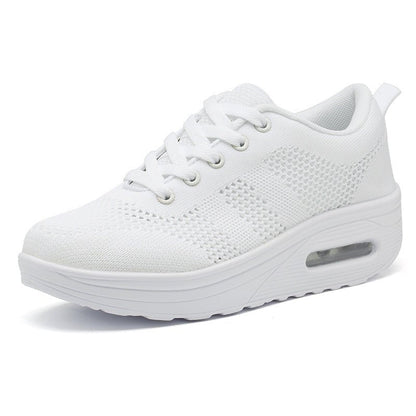 Women's walking sneakers with clean shape and low-cut design