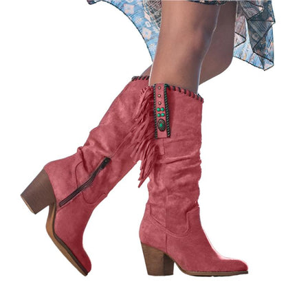 Women's boots with stitched detailing and block heel