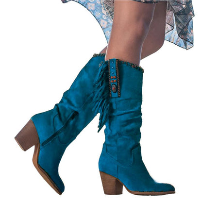 Women's boots with stitched detailing and block heel