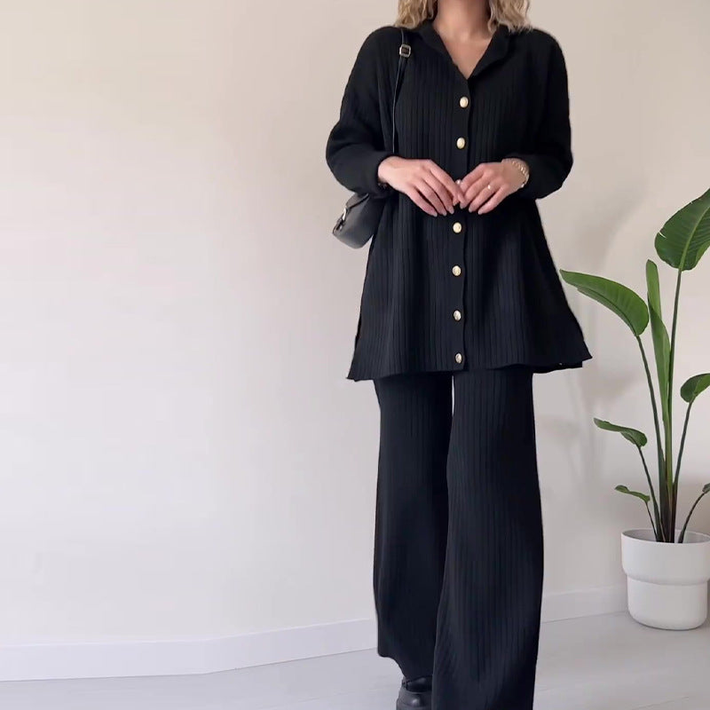 Women's 2-piece outfit with straight-leg pants and boxy top