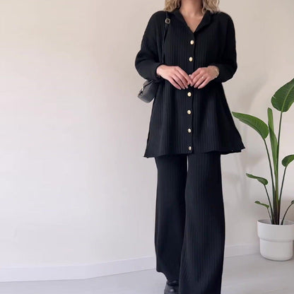 Women's 2-piece outfit with straight-leg pants and boxy top